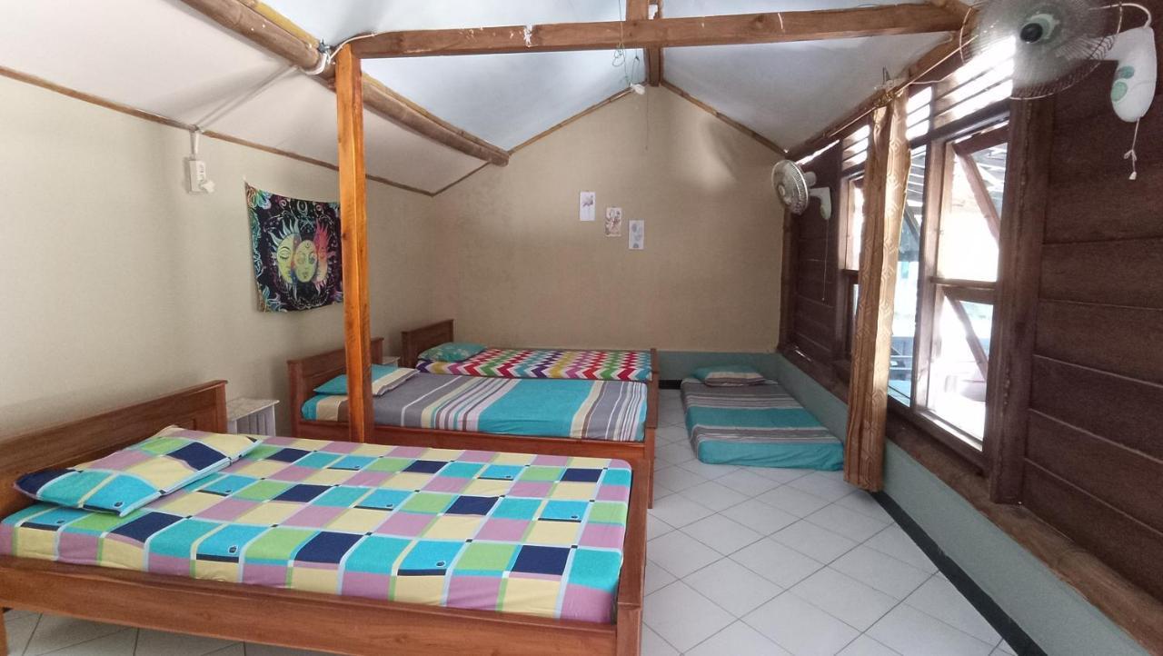 Harry'S Ocean House Watukarung Homestay Kalak Exteriér fotografie