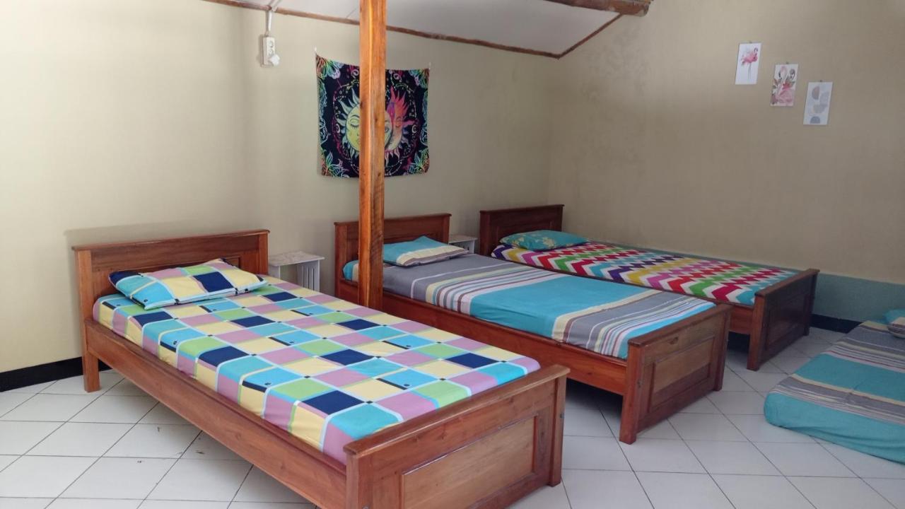 Harry'S Ocean House Watukarung Homestay Kalak Exteriér fotografie