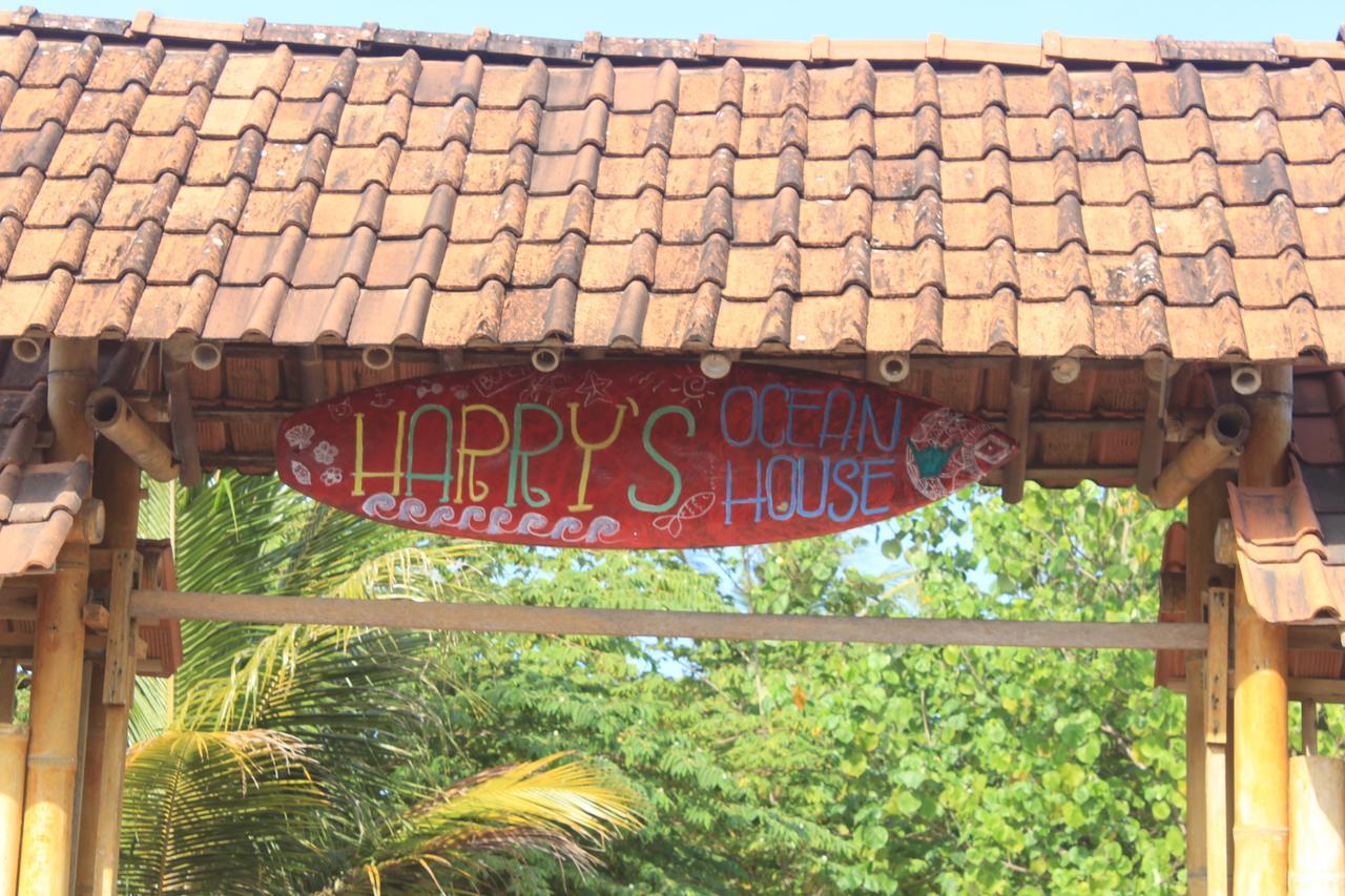 Harry'S Ocean House Watukarung Homestay Kalak Exteriér fotografie