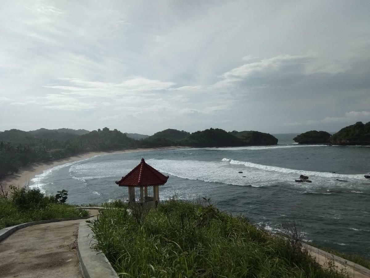 Harry'S Ocean House Watukarung Homestay Kalak Exteriér fotografie