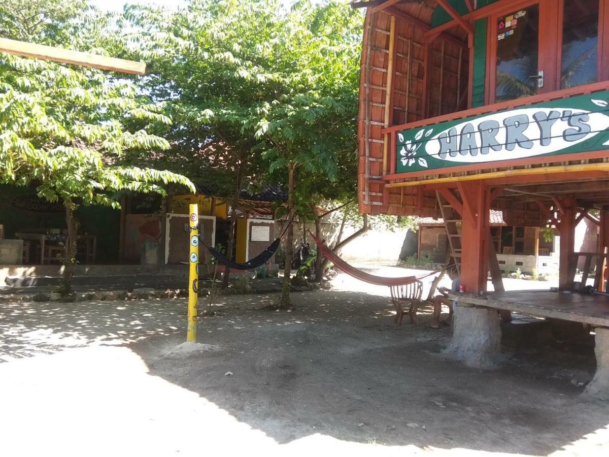 Harry'S Ocean House Watukarung Homestay Kalak Exteriér fotografie